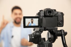Hvordan bruke korte videoer i markedsføringen din