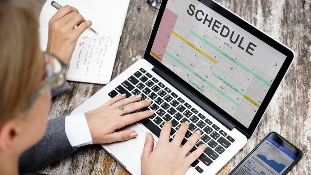 La potensielle kunder booke møter direkte i kalenderen din med HubSpot Meetings